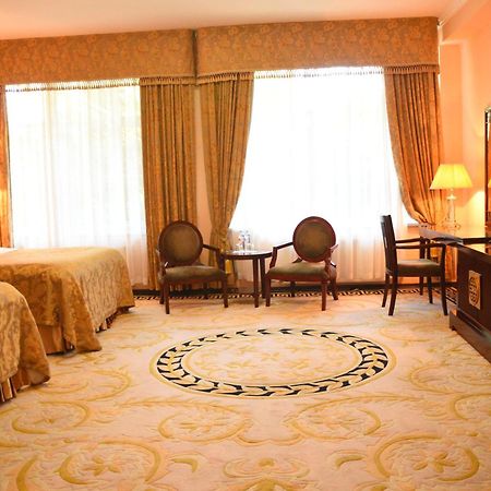 Hotel Royal Florence Chisinau Luaran gambar