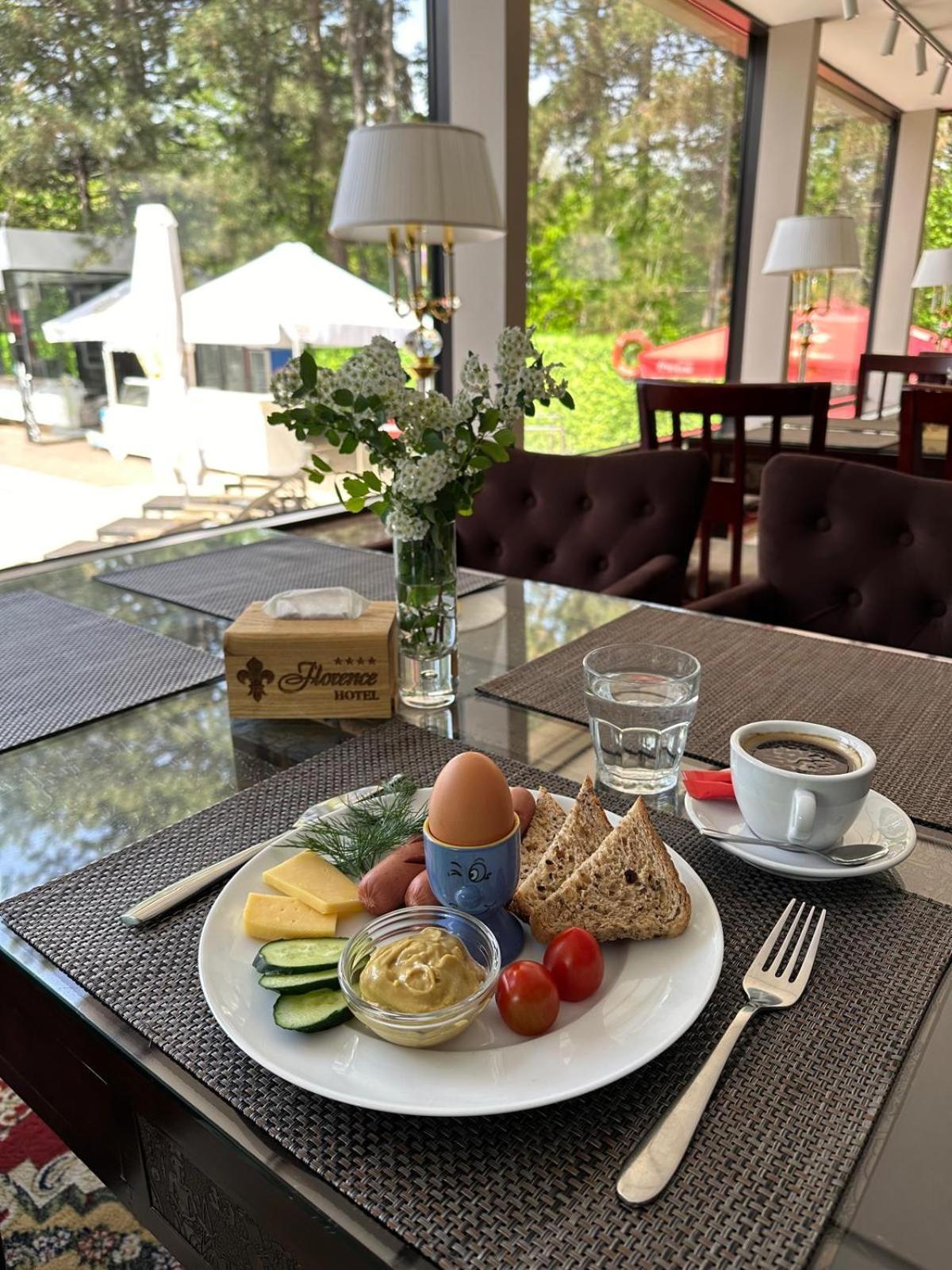 Hotel Royal Florence Chisinau Luaran gambar