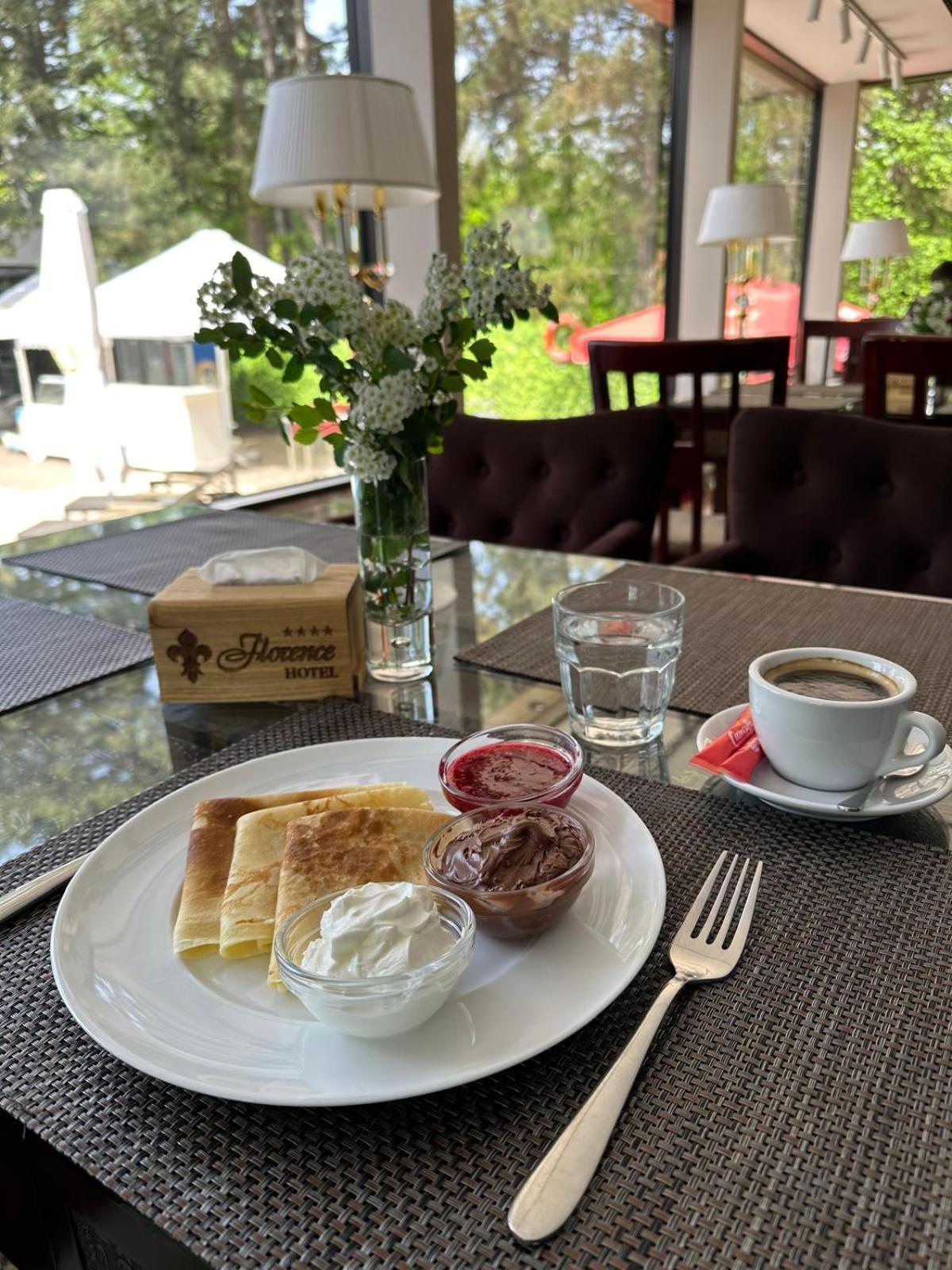 Hotel Royal Florence Chisinau Luaran gambar